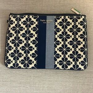 Kate Spade New York Flower Jacquard clutch NWOT